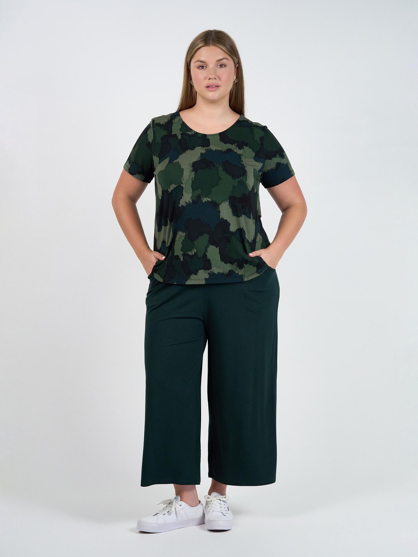 Ciara 7/8 Length Bamboo Culotte Pant - Dark Green