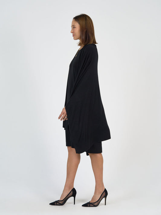 Lou Lou Australia Supreme Cashmere/Bamboo Travel Wrap in Black, featuring a soft, elegant drape and luxurious finish.