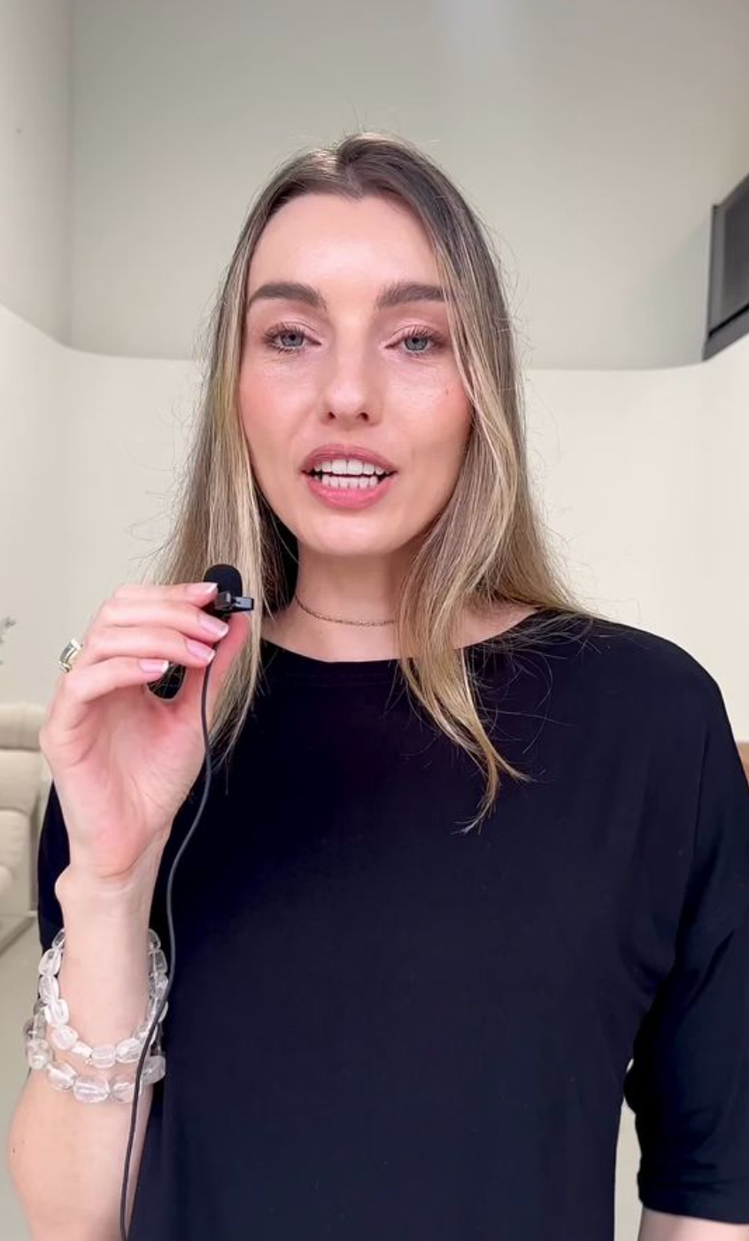 Aleksandra Pruchniewicz wearing Lou Lou Australia bamboo in the Mediterranean — The Mediterranean Edit