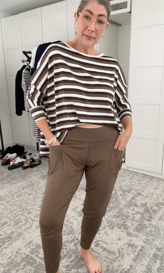 Nat Angel @letmetrybeforeyoubuy wearing Lou Lou Australia bamboo clothing