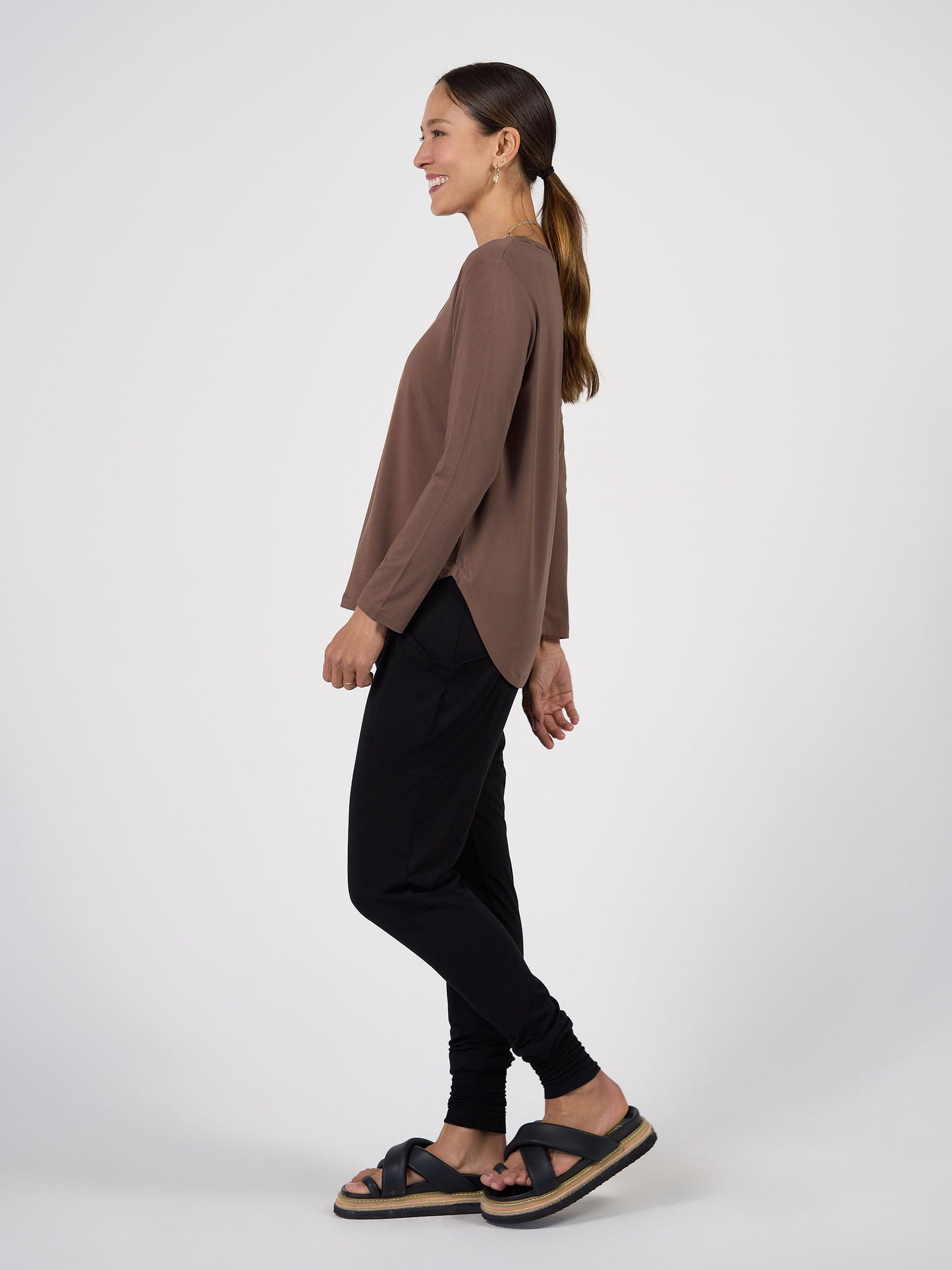Sia V Neck Bamboo Longsleeve Top - Chocolate