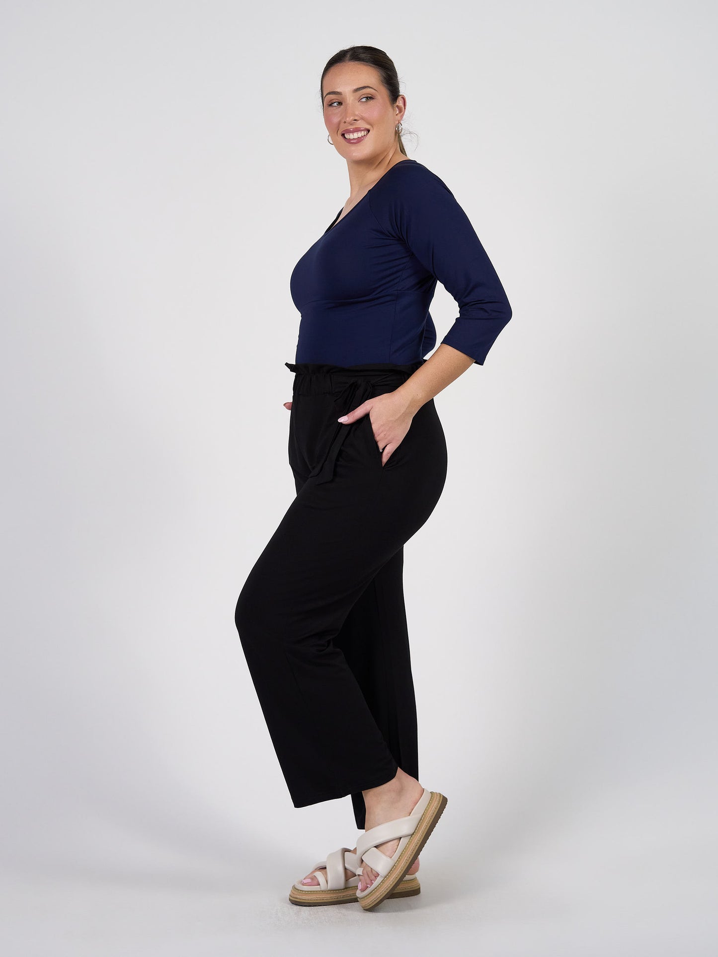 Ava 3/4 Sleeve Cropped Bamboo Top - Navy