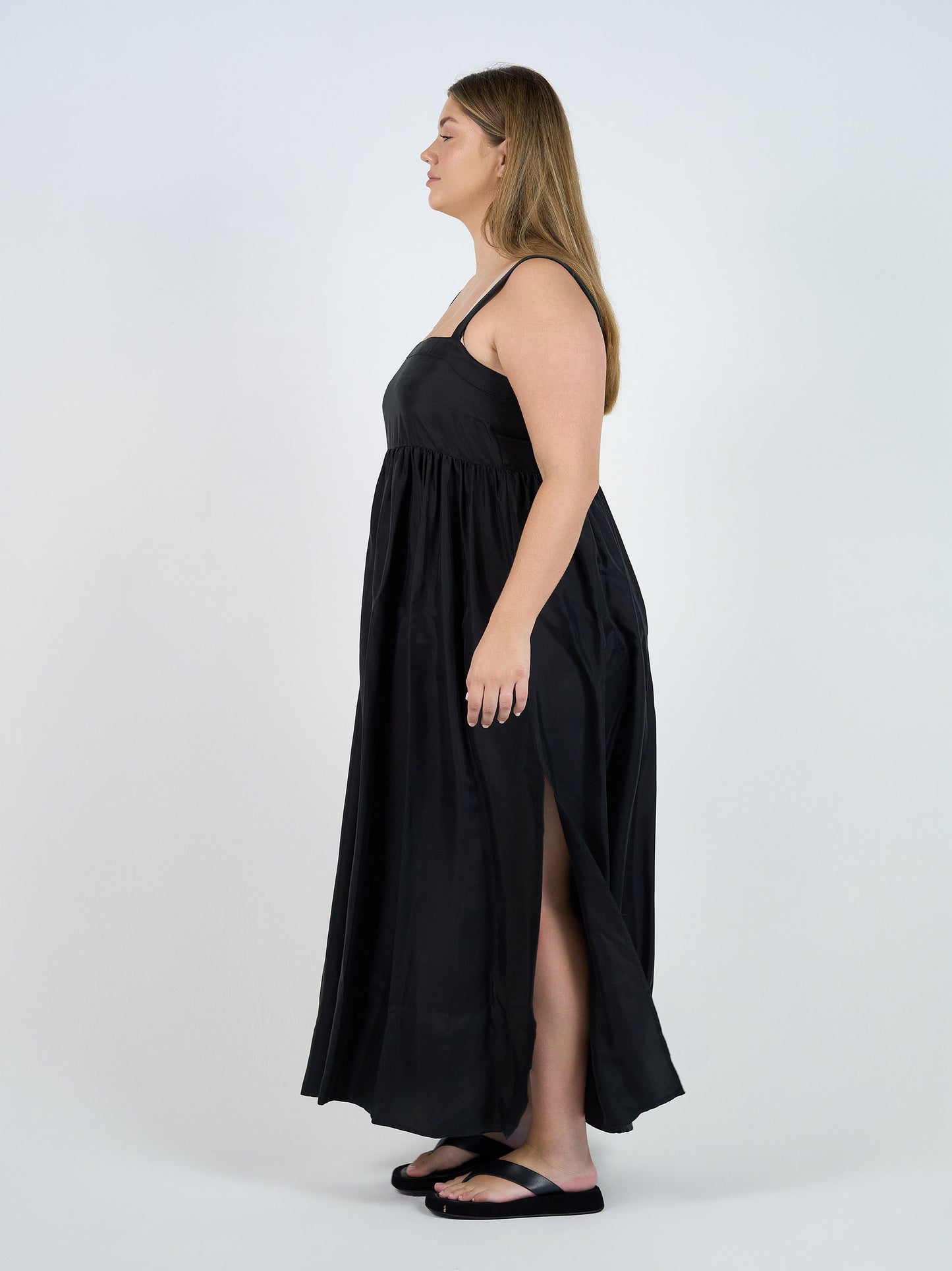 Begonia Sleeveless Silk Maxi Dress - Black