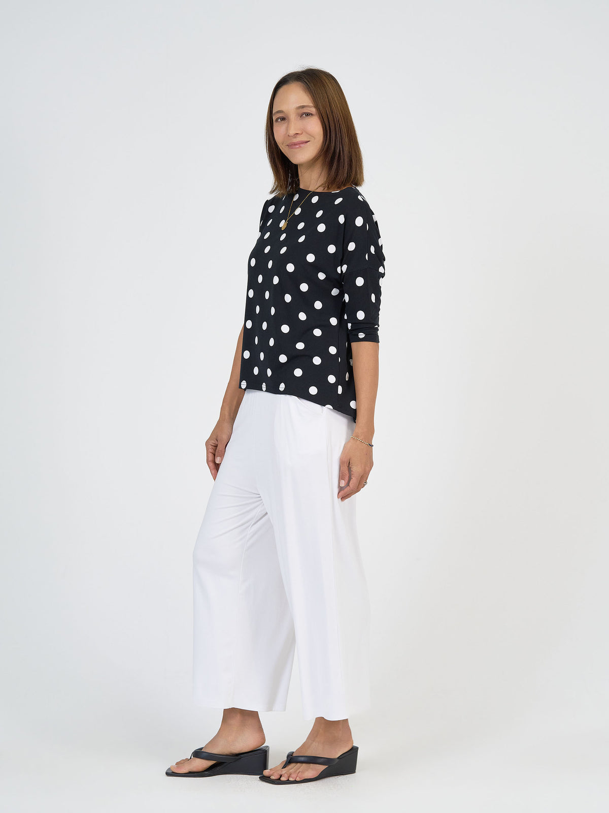Lou Lou Australia Ciara 7/8 Length Bamboo Culottes in Navy.