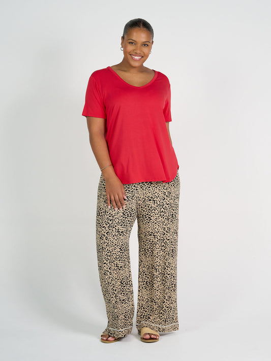 Veronica Bamboo V-Neck T-Shirt - Lipstick