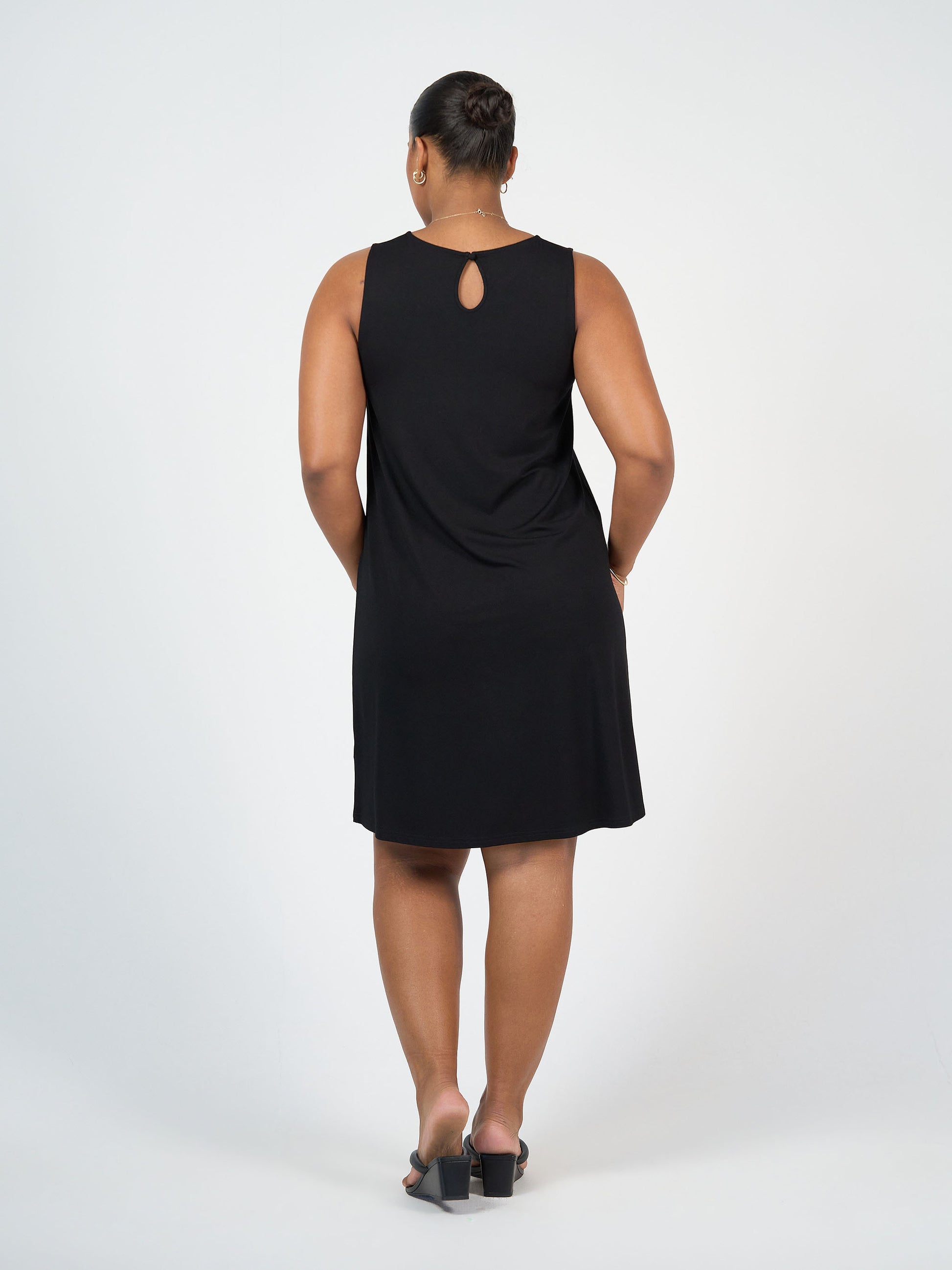 Lou Lou Australia Bamboo Sleeveless black knee length shift dress 