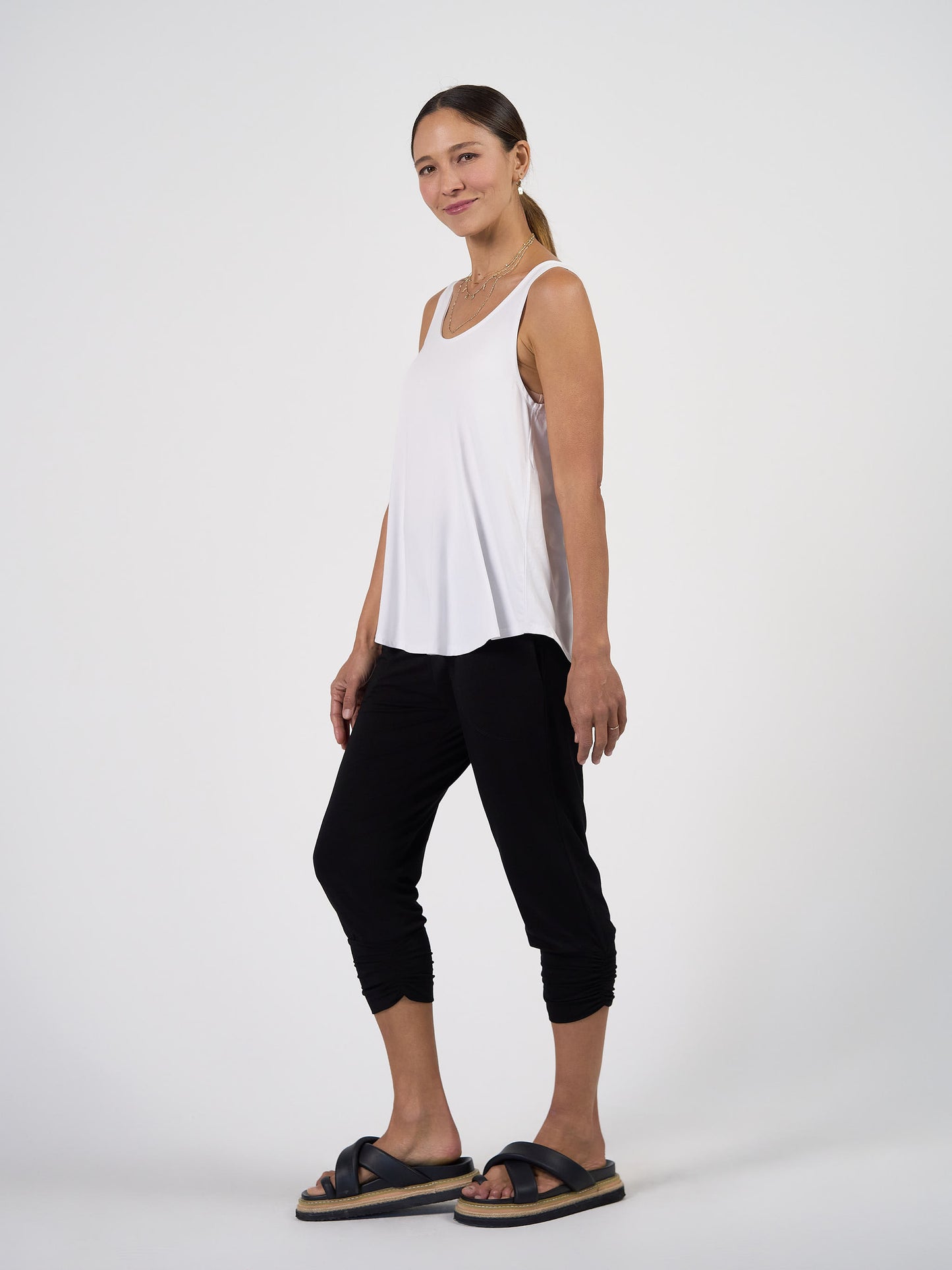 Perry Bamboo Cropped Pants - Black