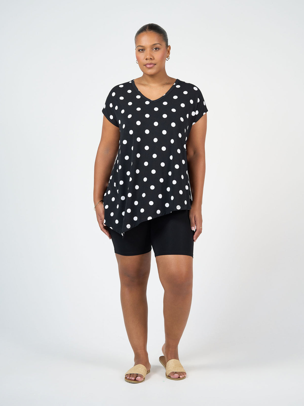Lou Lou Australia James Anti-Chafe Bamboo Bike Shorts in black.