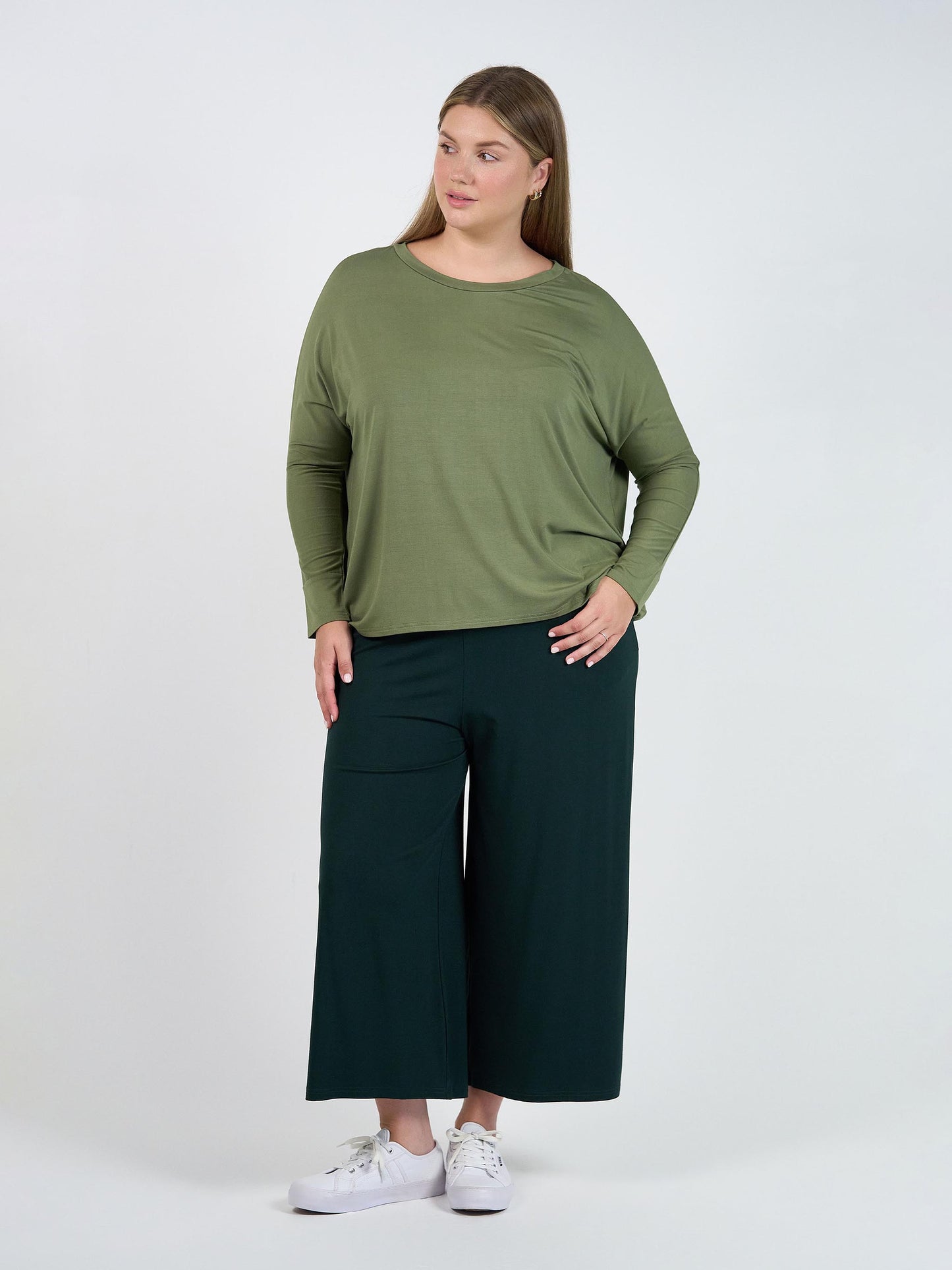 Ciara 7/8 Length Bamboo Culotte Pant - Dark Green