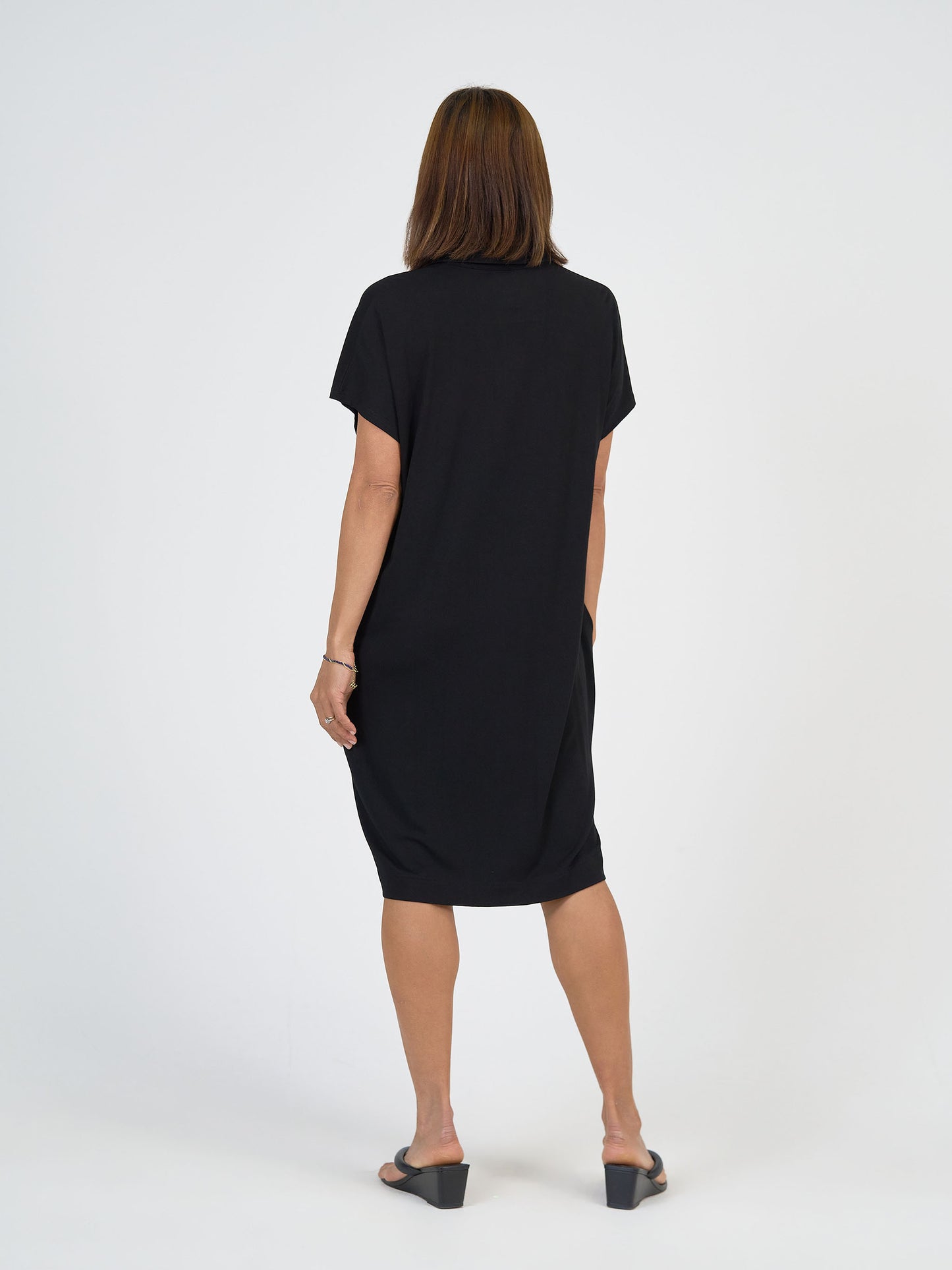 Lou Lou Australia Bamboo Black Collared Knee Length T-Shirt Dress