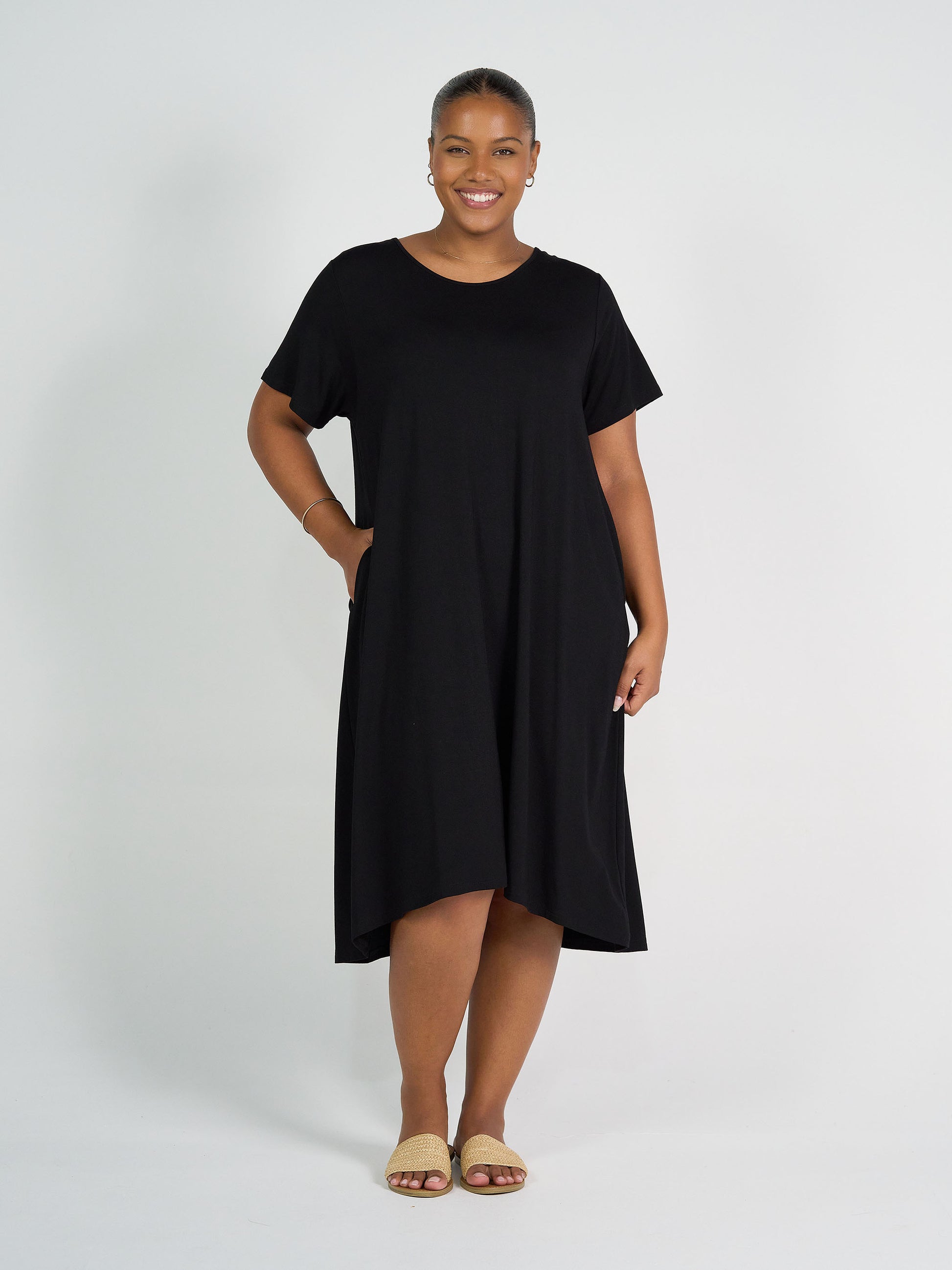 t shirt midi dress Sade Bamboo Midi Dress – Oversized T-Shirt Midi Dress with Pockets