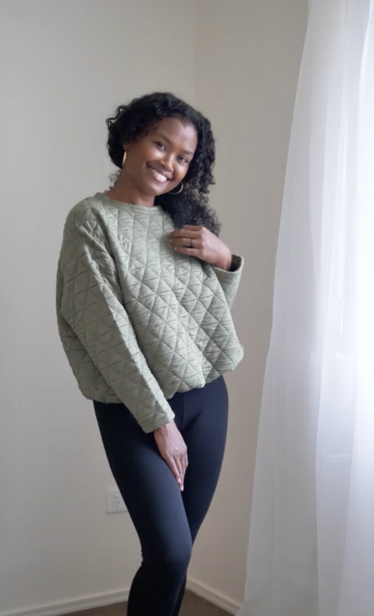 @melanesian.mumma in lou lou australia quilted bamboo sweater