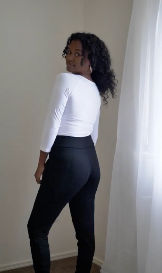 @melanesian.mumma in lou lou australia bamboo vest, pants and top