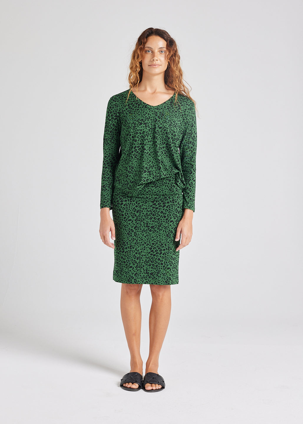 Sia V Neck Bamboo Longsleeve Top - Green Leopard