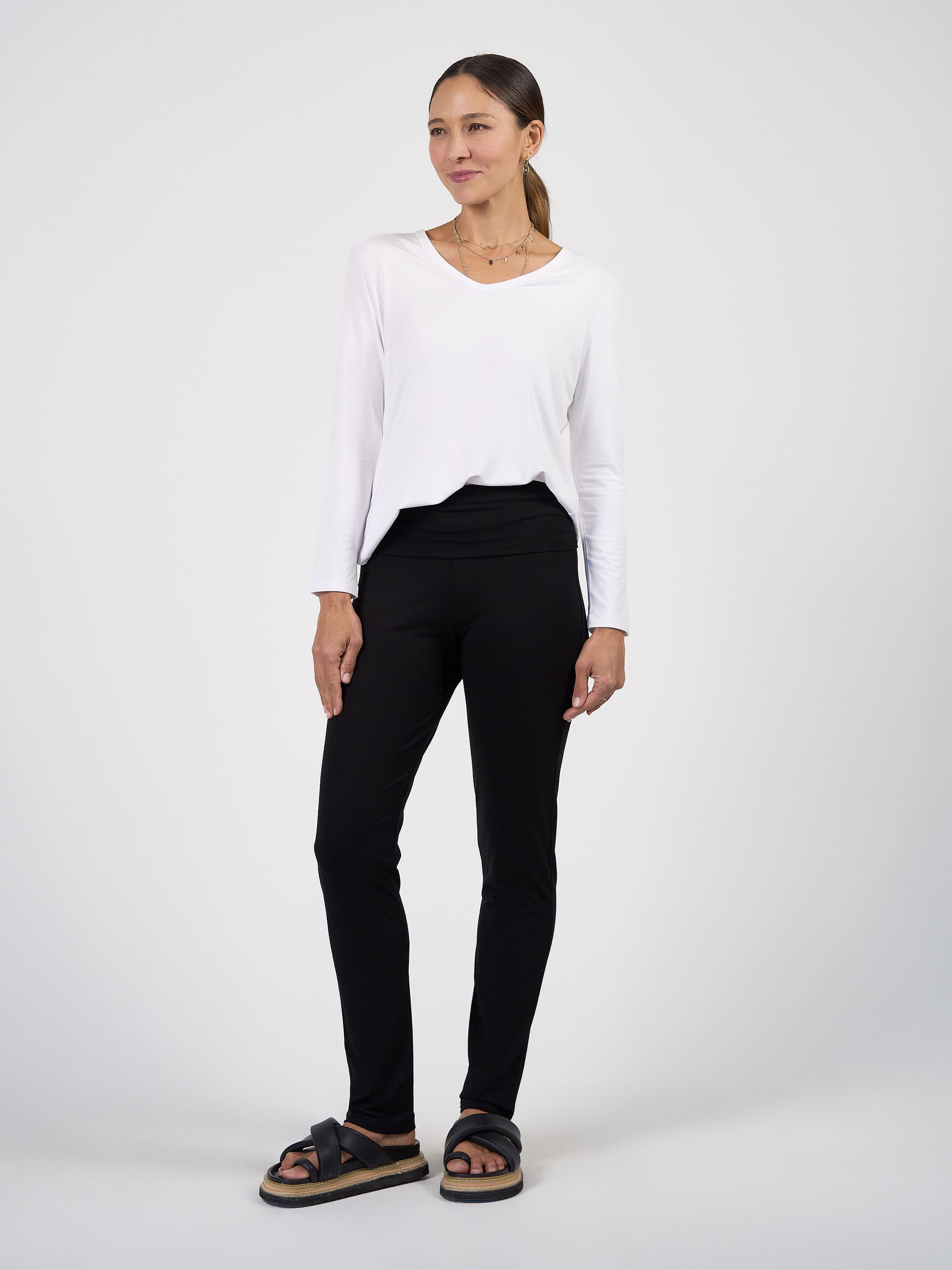 Warwick Bamboo Fold Down Pant in Black Lounge Pants – Lou Lou