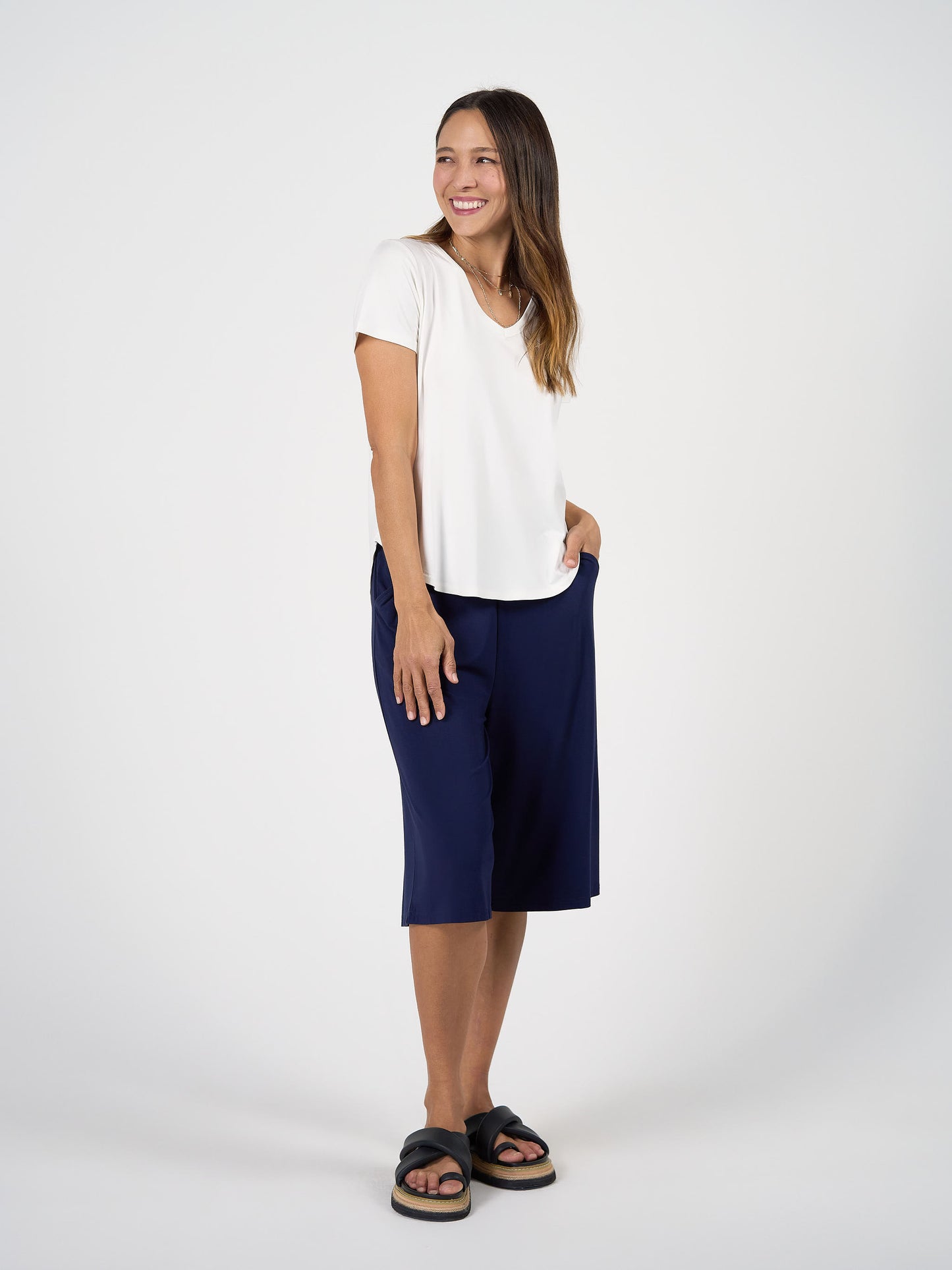 Veronica Bamboo V-Neck T-Shirt - Cream