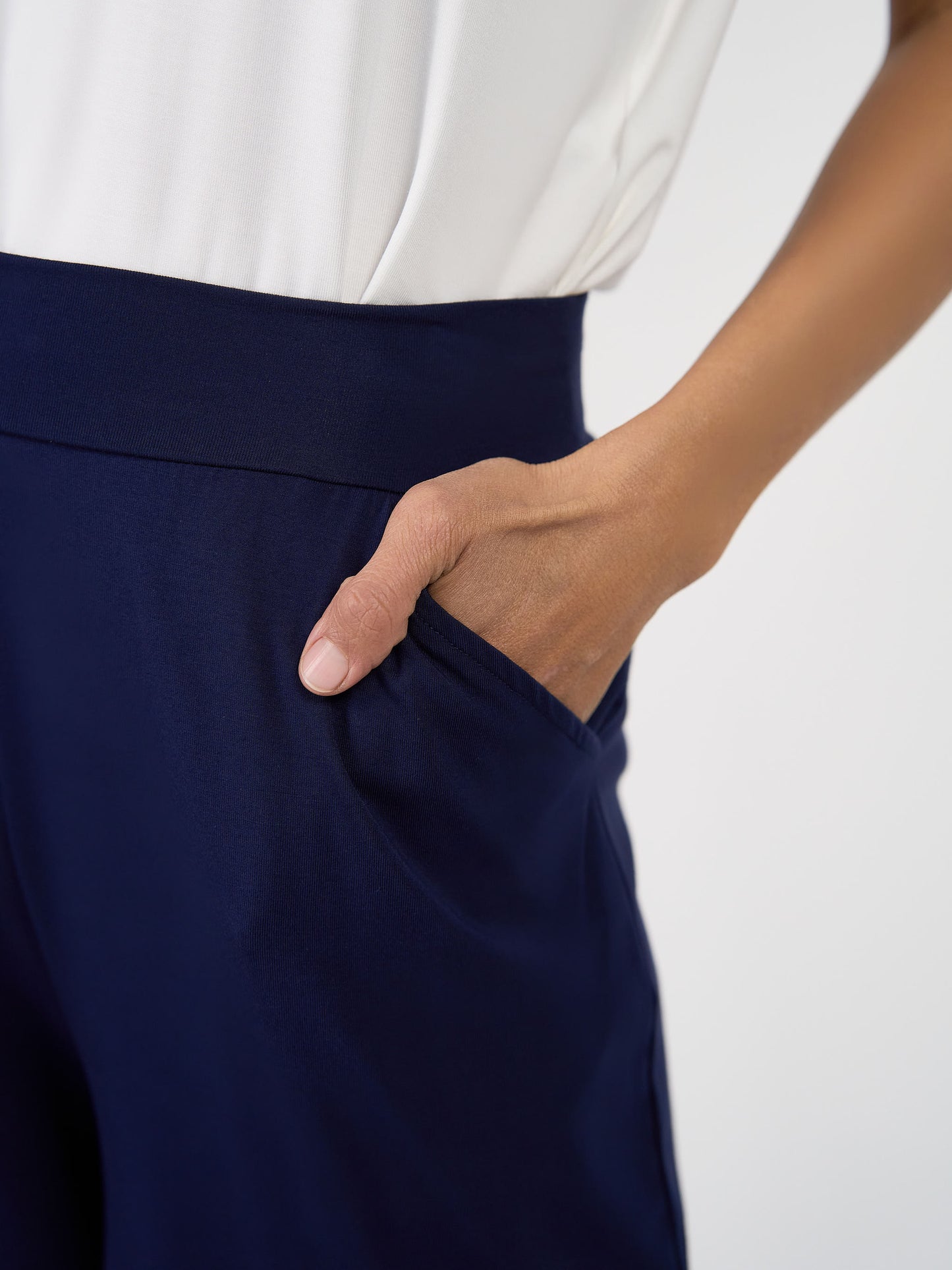 Bakar 3/4 Length Bamboo Culottes - Navy