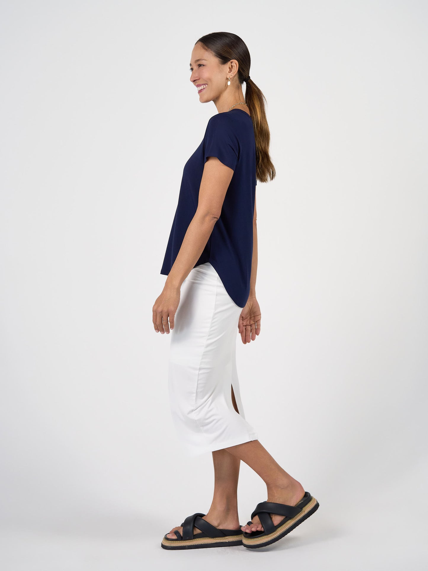 Veronica Bamboo V-Neck T-Shirt - Navy