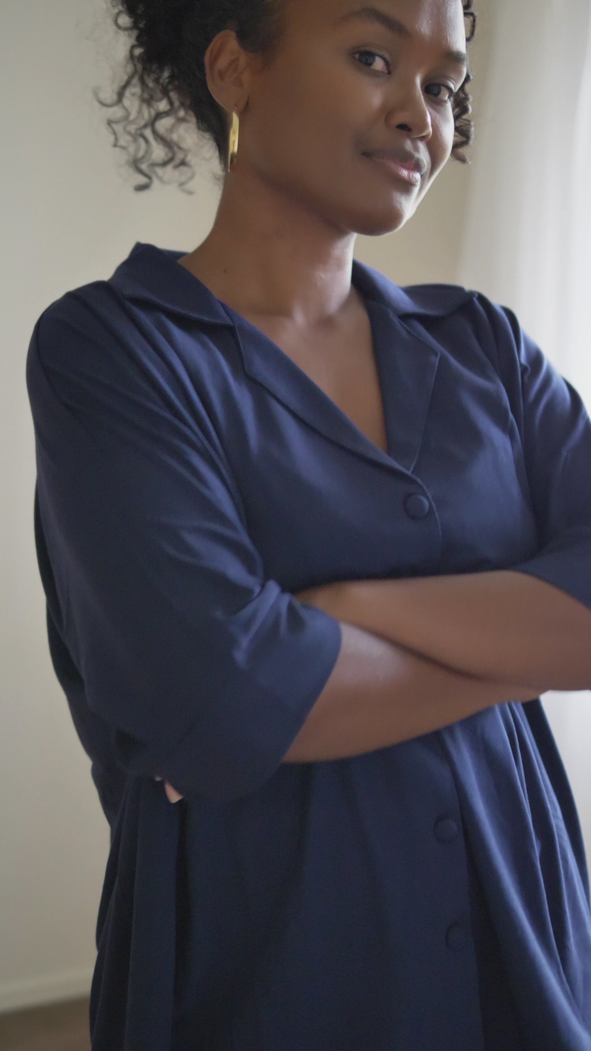 @melanesian.mumma in lou lou australia navy bamboo skirt and bamboo shirt