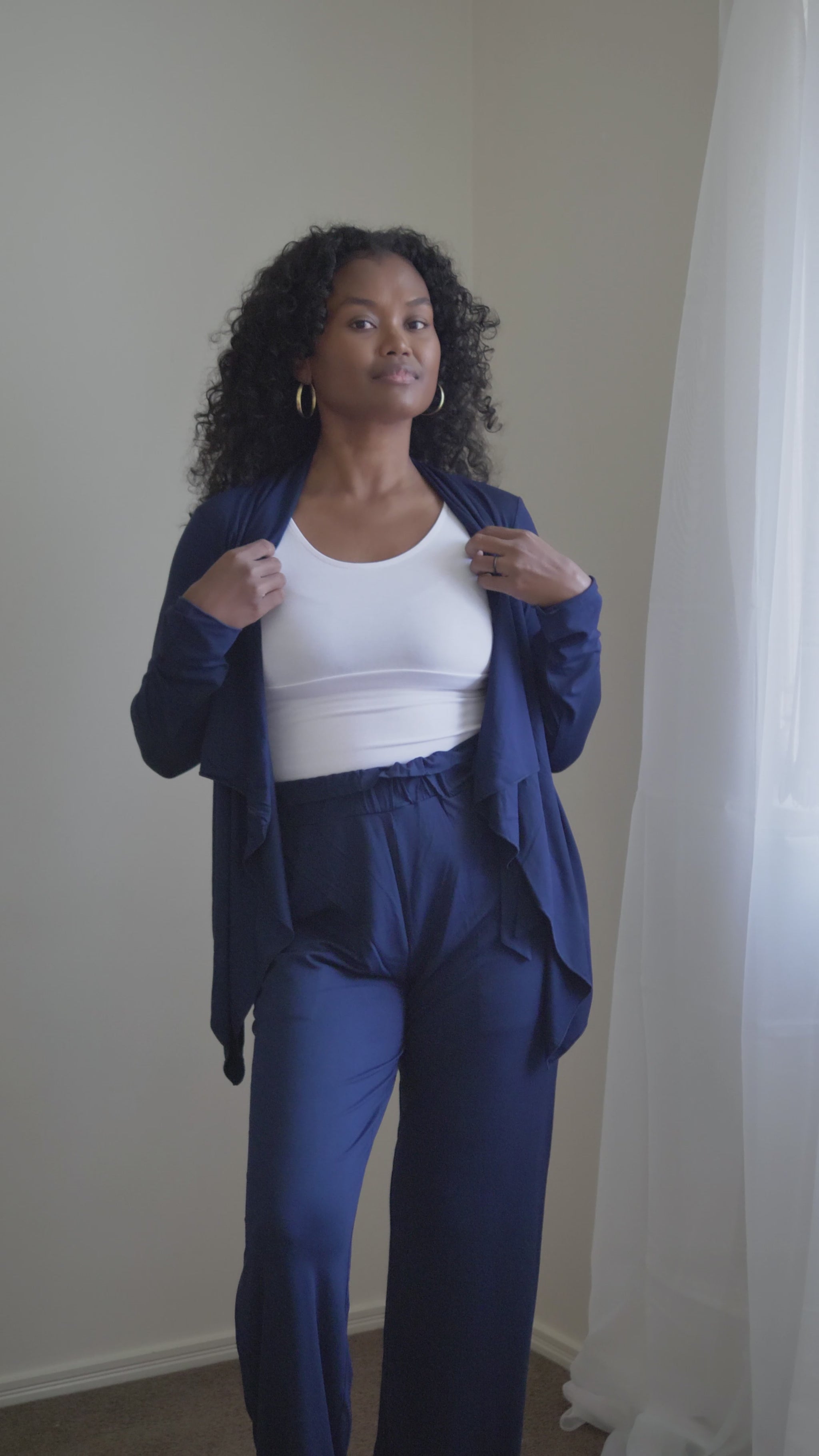 @melanesian.mumma in lou lou australia navy bamboo cardigan and dress pant with white bamboo crop top