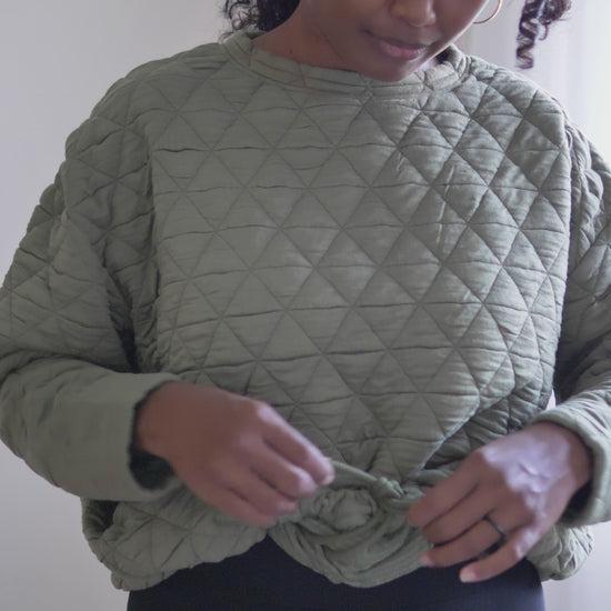 @melanesian.mumma in lou lou australia quilted bamboo sweater